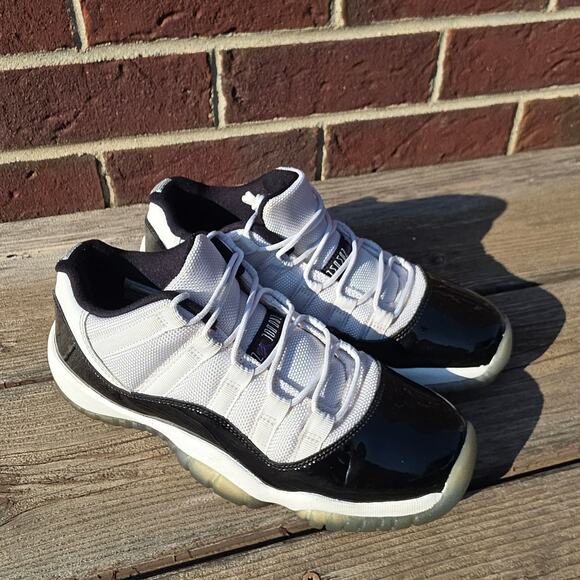 Nike Air Jordan 11 Retro Low (GS) "Concord (2014)" - Picture 1 of 7